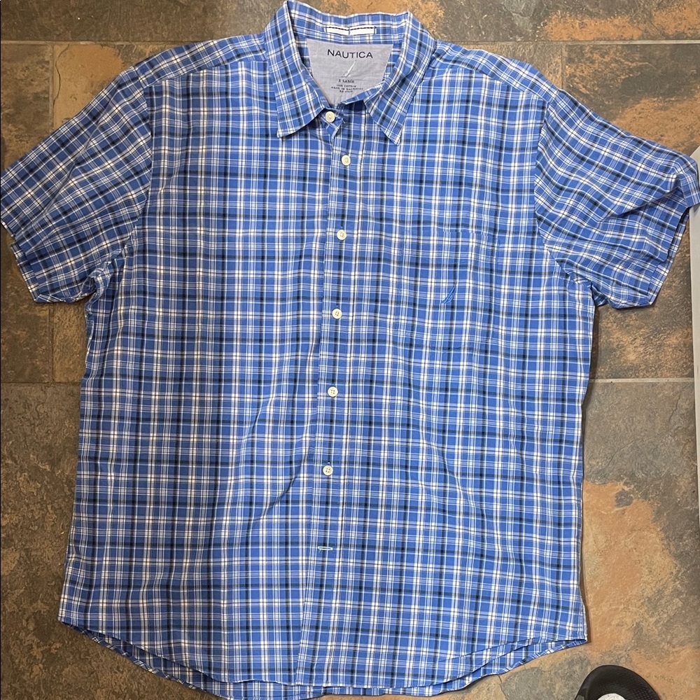 Nautica Men's Casual Blue and White Checkered Shirt